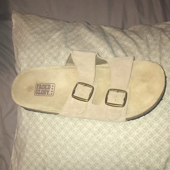 Sandals - Picture 2 of 5